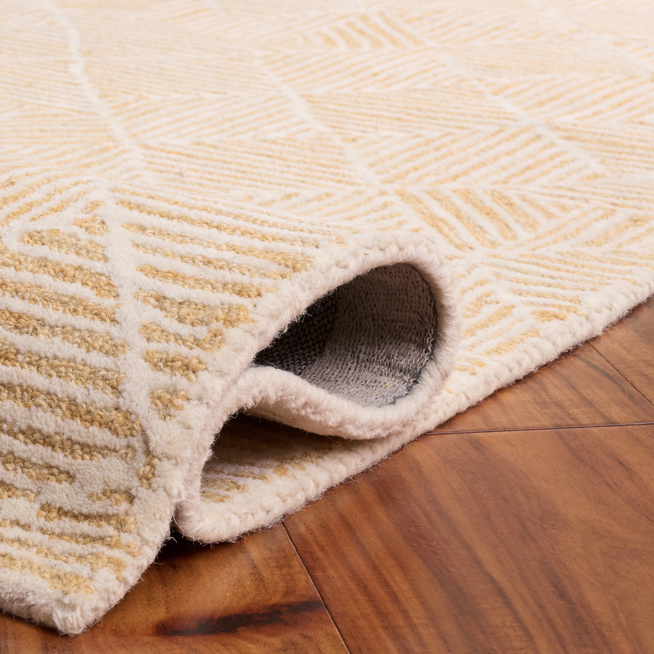 SAFAVIEH Abstract Brock Geometric Area Rug, Gold/Ivory, 4' x 6'