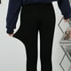 thumbnail image 5 of Leggings finos de primavera con diamantes de imitación para mujer, ropa exterior de cintura alta, pantalones cortos de modal, pantalones de talla grande, 5 of 5