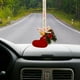 thumbnail image 3 of Juego de adornos para árbol de Navidad con cinta de terciopelo y adornos de madera: kit de 5 piezas para colgar en el coche, ideal para regalar en estas fiestas., 3 of 4