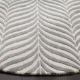thumbnail image 3 of SAFAVIEH Bella Eliza Leaf Striped Wool Area Rug, Ivory/Grey, 5' x 5' Round, 3 of 6
