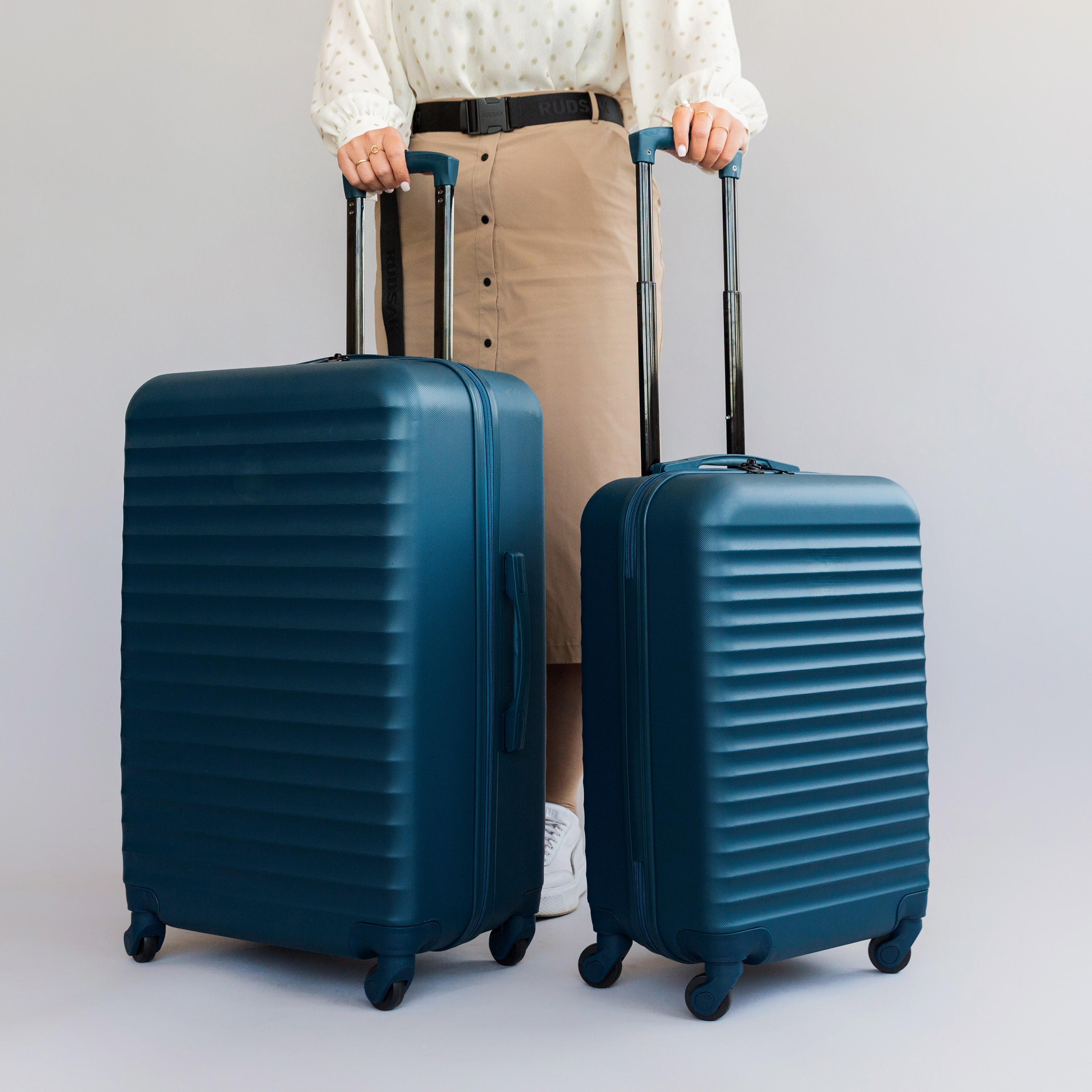 Protege 2-Piece Hardside Spinner Luggage Set, Blue photo 2
