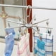 thumbnail image 5 of Percha de acero inoxidable plegable con gancho antideslizante para secar ropa, con 16 pinzas para el hogar y el dormitorio., 5 of 7