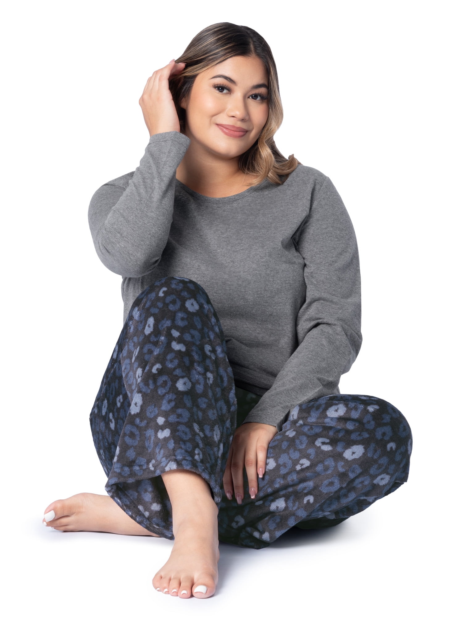 Fruit of the Loom Women's Beyond Soft Long Sleeve Top & Fleece Bottom Pajama Set, Sizes S-4X