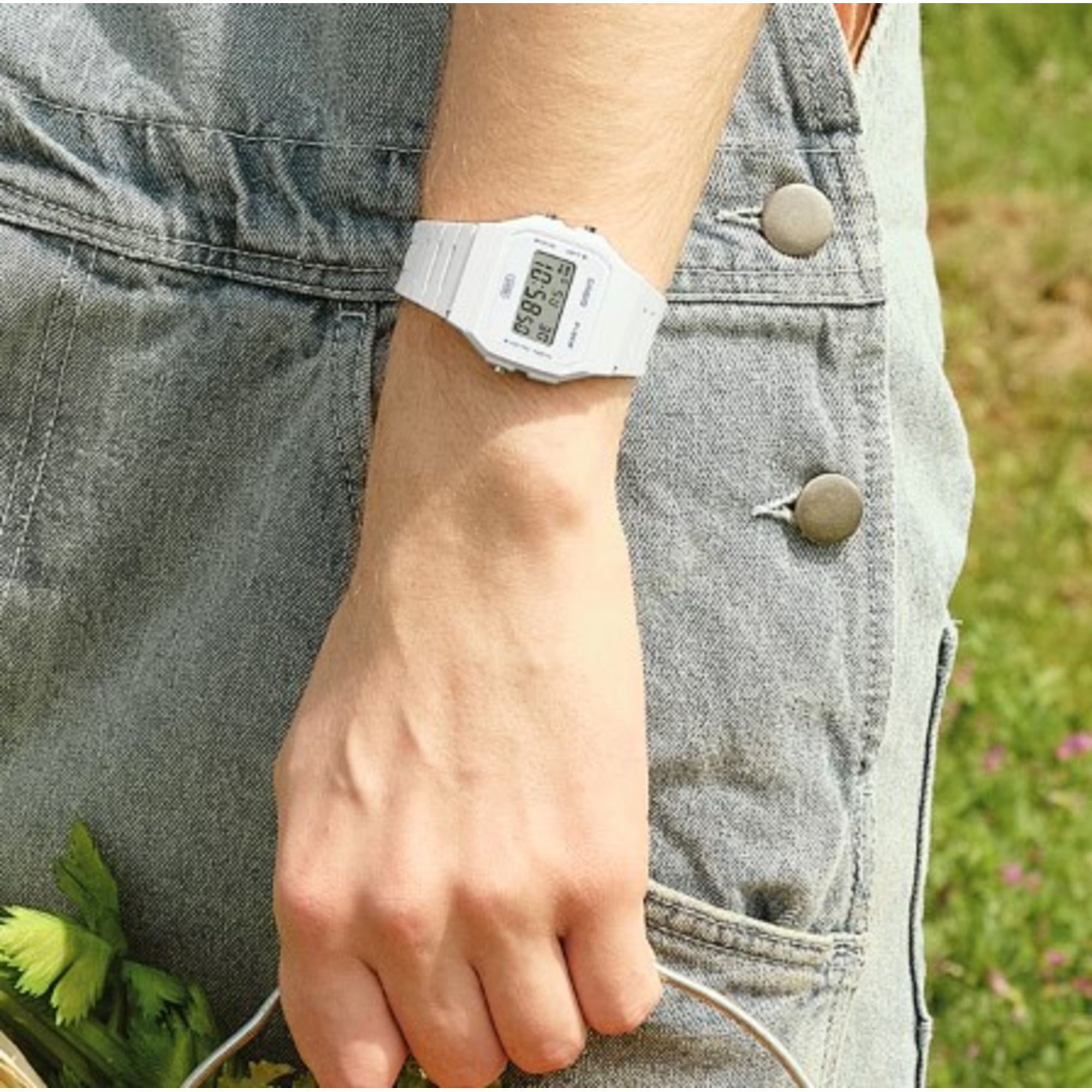 Casio Unisex White Digital Casual Watch - F91WB-7A