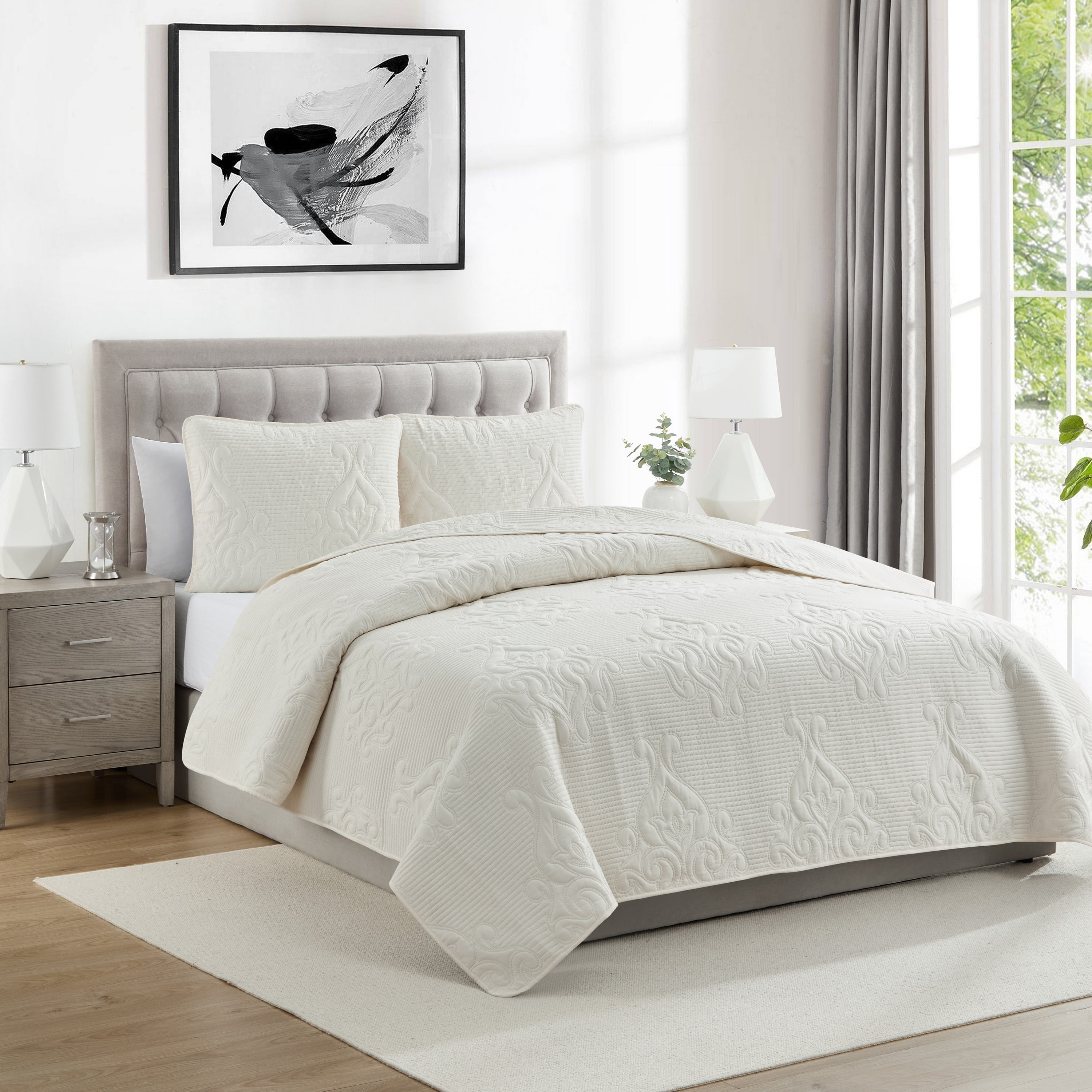 VCNY Home Solomun 3-Piece Ivory Pinsonic Damask Quilt Set, King, Adult, Unisex
