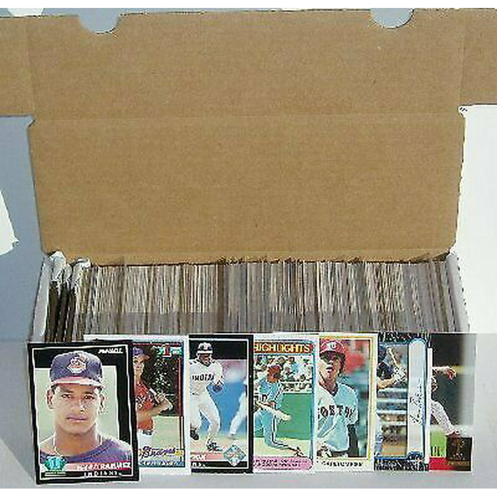 HUGE MLB Baseball Card Box w/ Over 500 Cards. Players from the Last 25