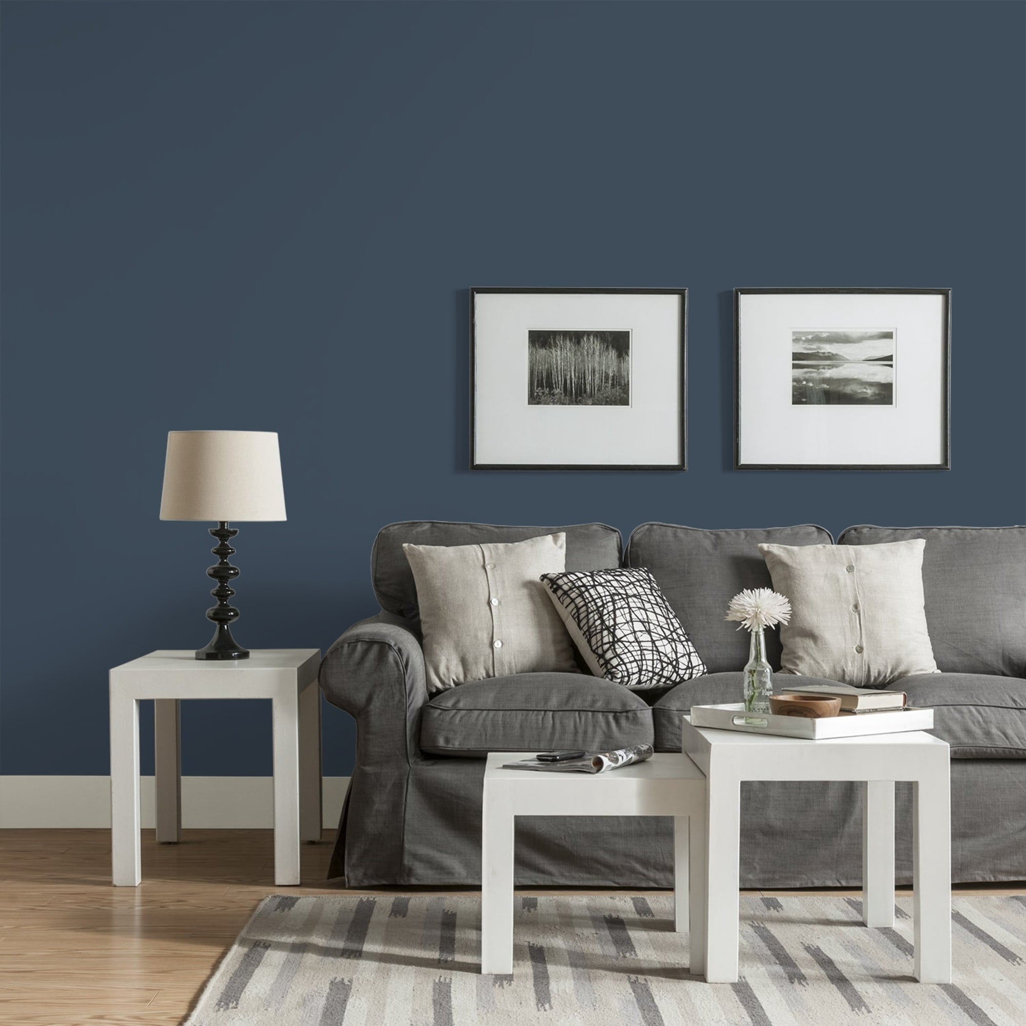 Glidden One Coat Cavalry / Navy Blue Eggshell Interior Paint with Primer, 1 Gallon