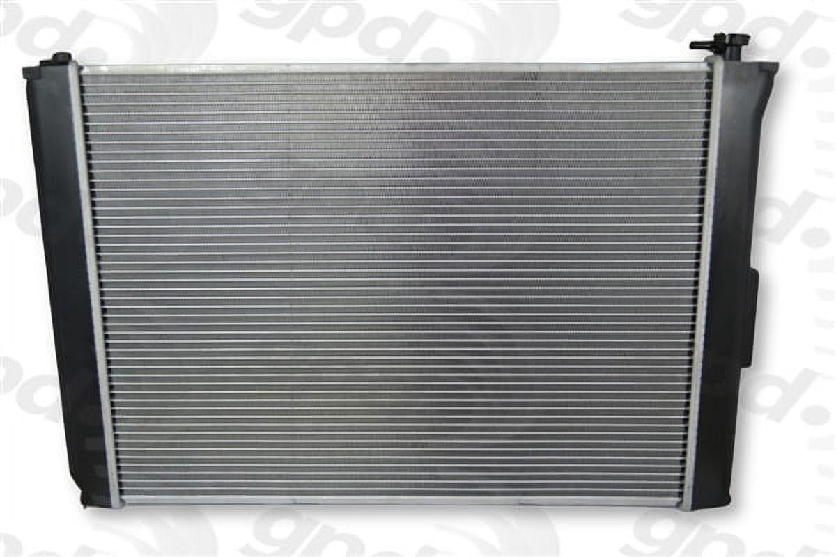 Global 13256C Radiator Fits select: 2004-2006 LEXUS RX