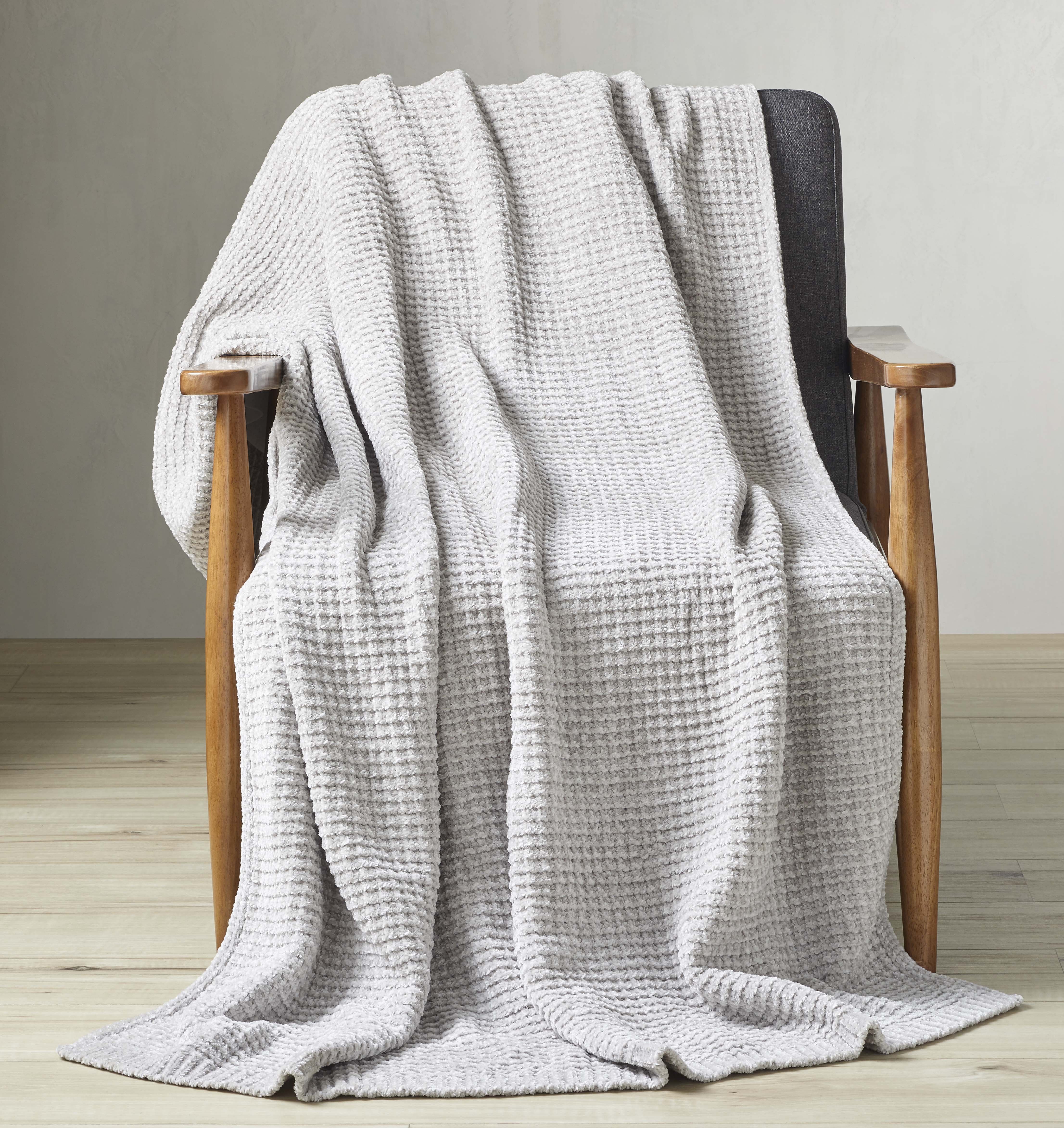 Better Homes & Gardens, Polyester, Machine Washable, Luxe Chenille Throw, 50” x 72”, Gray