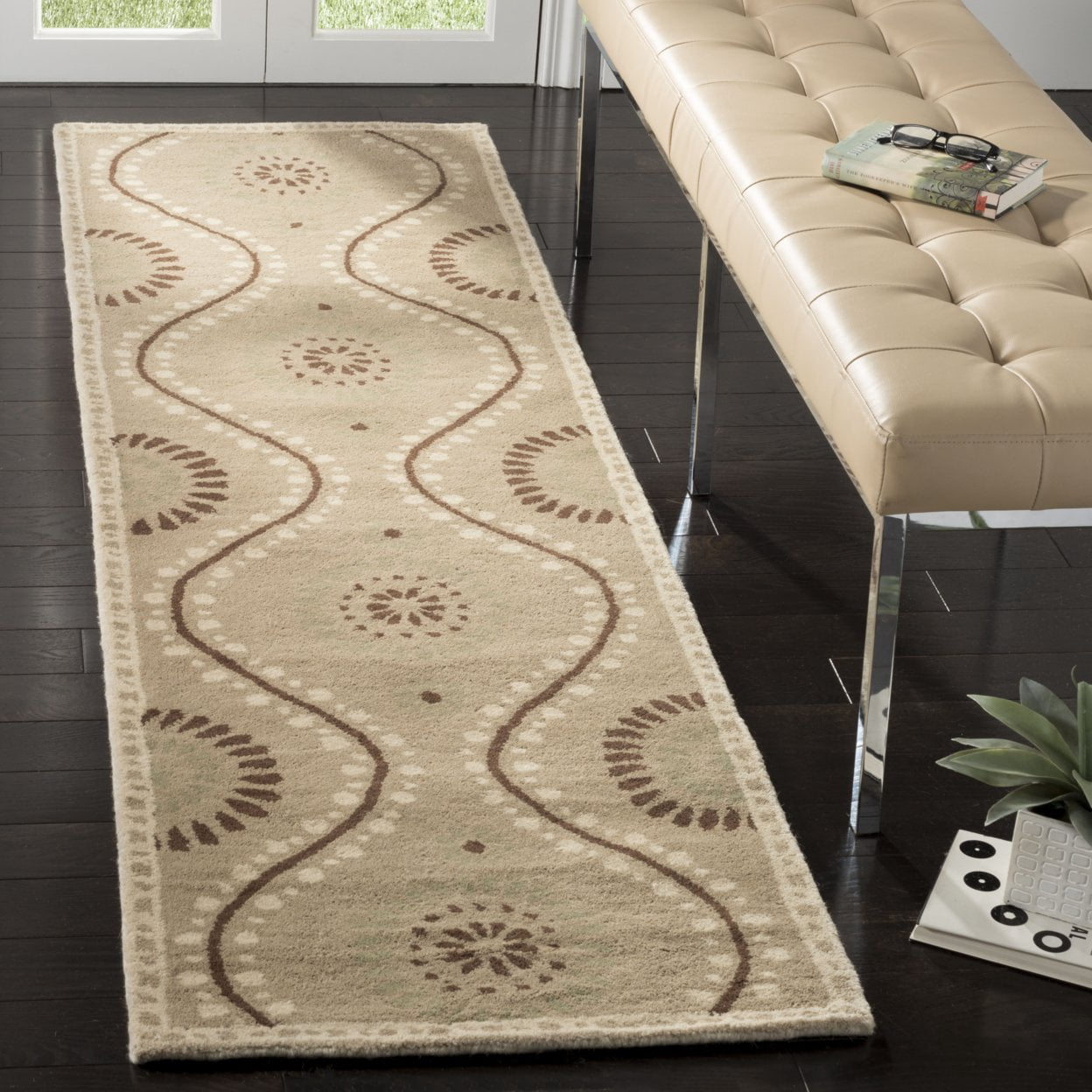 Safavieh MSR4532B Martha Stewart Alpca