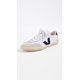 thumbnail image 3 of Tenis Veja Volley para mujer, piel blanca/negra, 3 of 3