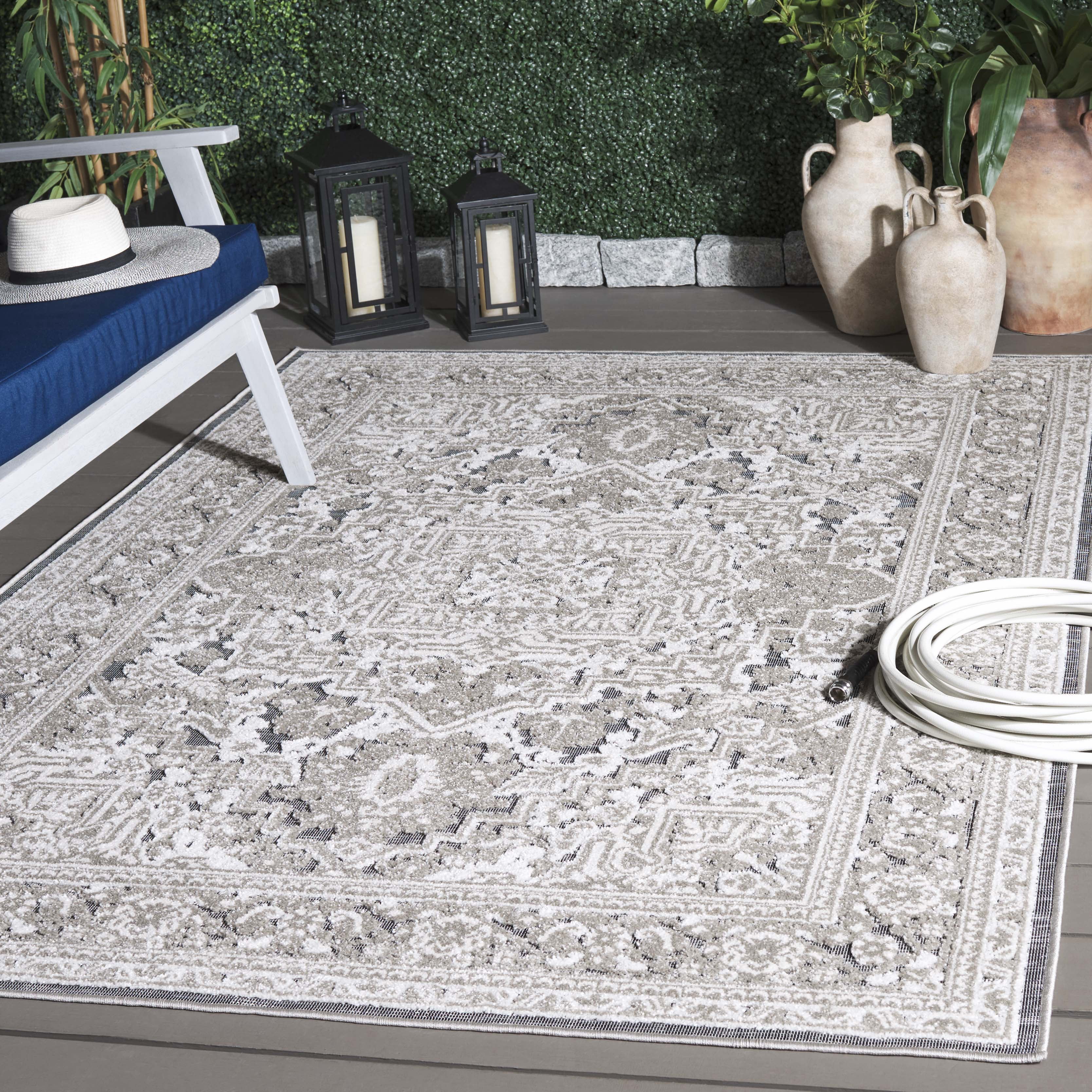 SAFAVIEH Cabana Joshua Medallion Indoor/Outdoor Area Rug, Grey/Ivory, 4' x 6'