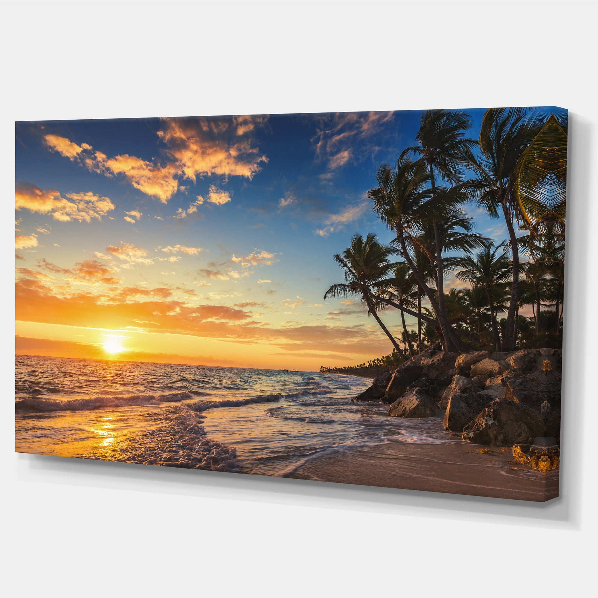 Designart 'Paradise Tropical Island Beach with Palms ' Extra Large Seascape Art Canvas
