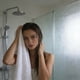 thumbnail image 5 of Toalla de baño extra grande 29"x13" – Súper suave, ligera, algodón altamente absorbente, multicolor, de secado rápido, portátil, duradero, de una sola pieza, 5 of 6