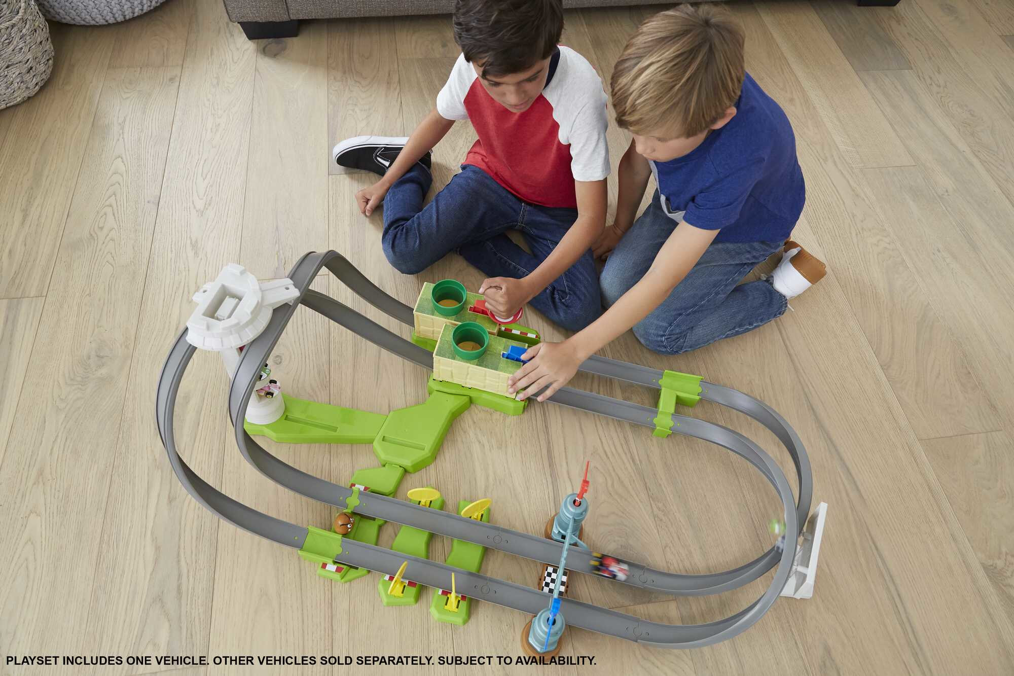 Hot Wheels Mario Kart Circuit Lite Track Set with 1:64 Scale Toy Die-Cast Kart Vehicle & Launcher - image 3 of 7
