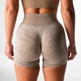 thumbnail image 4 of NVGTN Leggings transpirables sin costuras, pantalones cortos de yoga a la cadera con estampado de melocotón, ropa deportiva para correr, fitness, yoga, pantalones de tres cuartos para mujer, 4 of 5