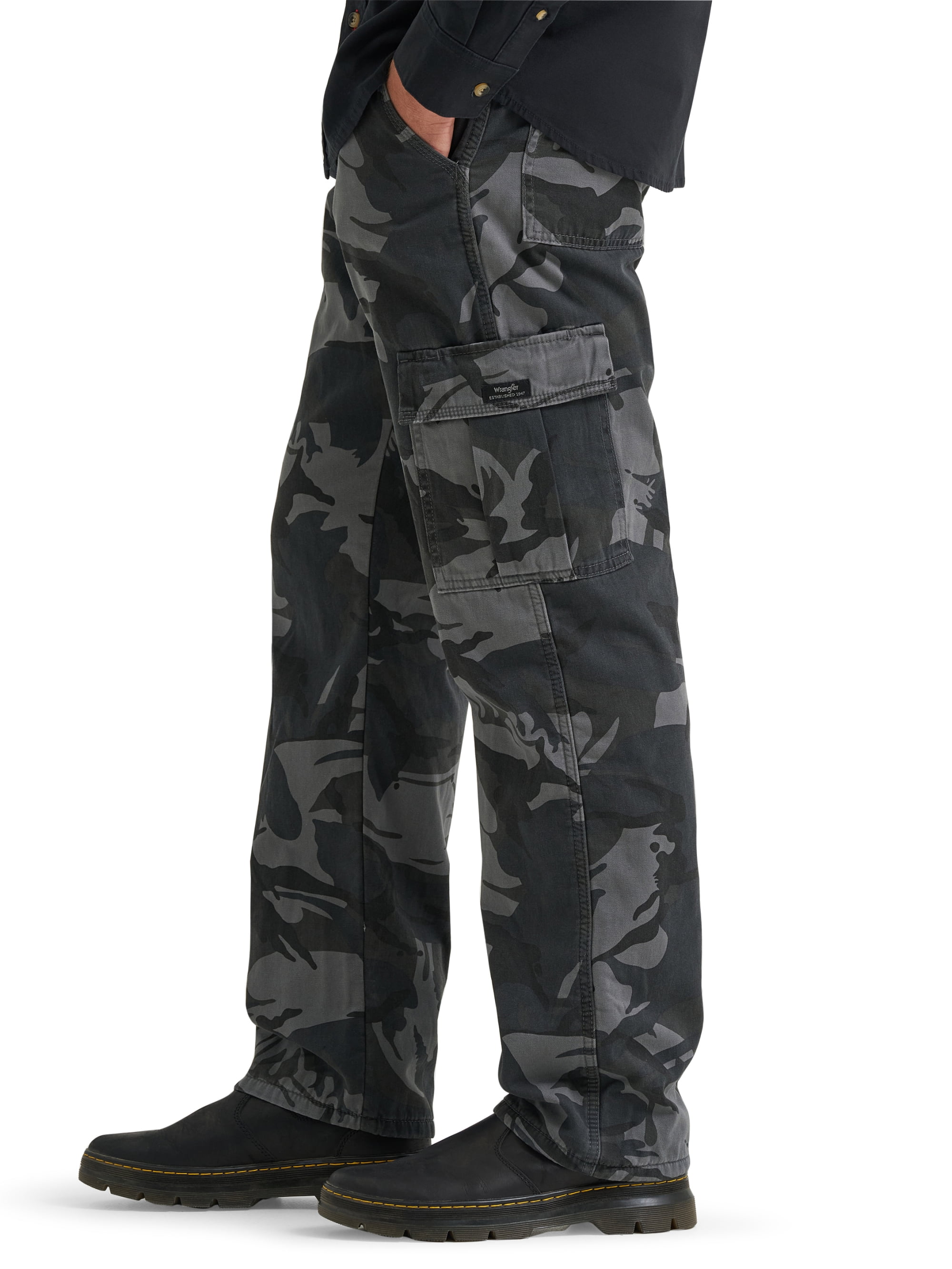 Wrangler Men's and Big Men's Relaxed Fit Fleece Lined Cargo Pant 29X30-48X30