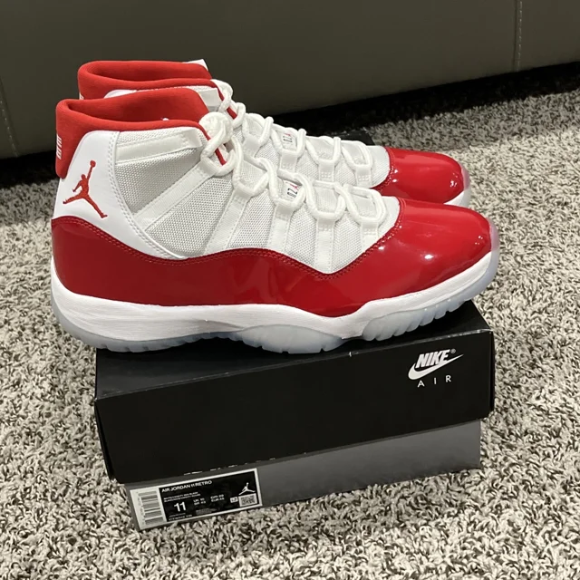 Ni - ke Ni - ke Air Jordan 11 Retro Cherry 2022 Size 11 Red White Blue With Box CT8012-116