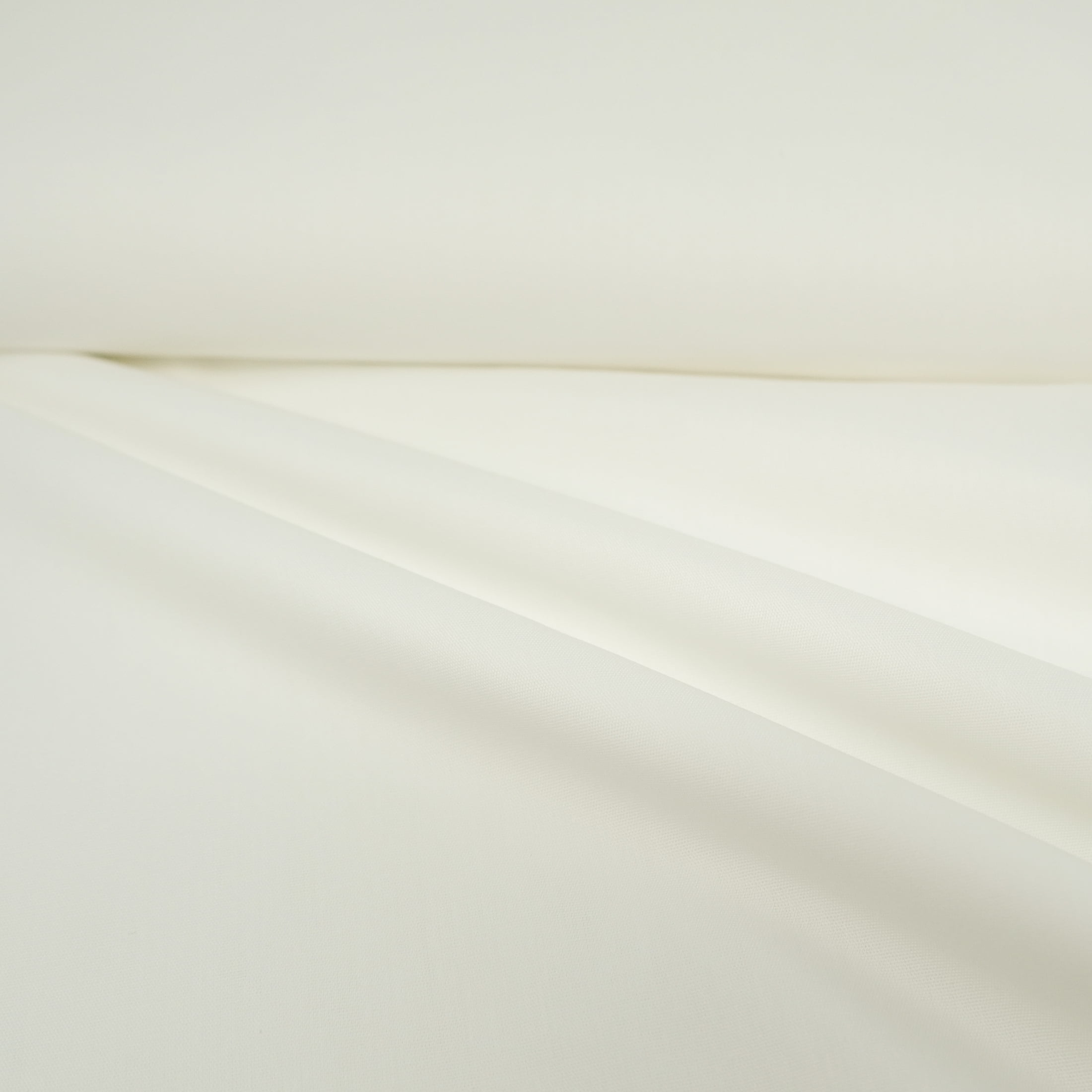 Roc-Lon 107/108” Bleached Crease Resistant Poly/Cotton - 5 Yard Cut