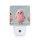 thumbnail image 1 of Balery Adorable Pink Fluffy Birds Luz Nocturna LED con Sensor Automático, Enchufe con Sensor Crepuscular, Luz Suave de 0.5W para Dormitorio, Pasillo, Baño-US, 1 of 7