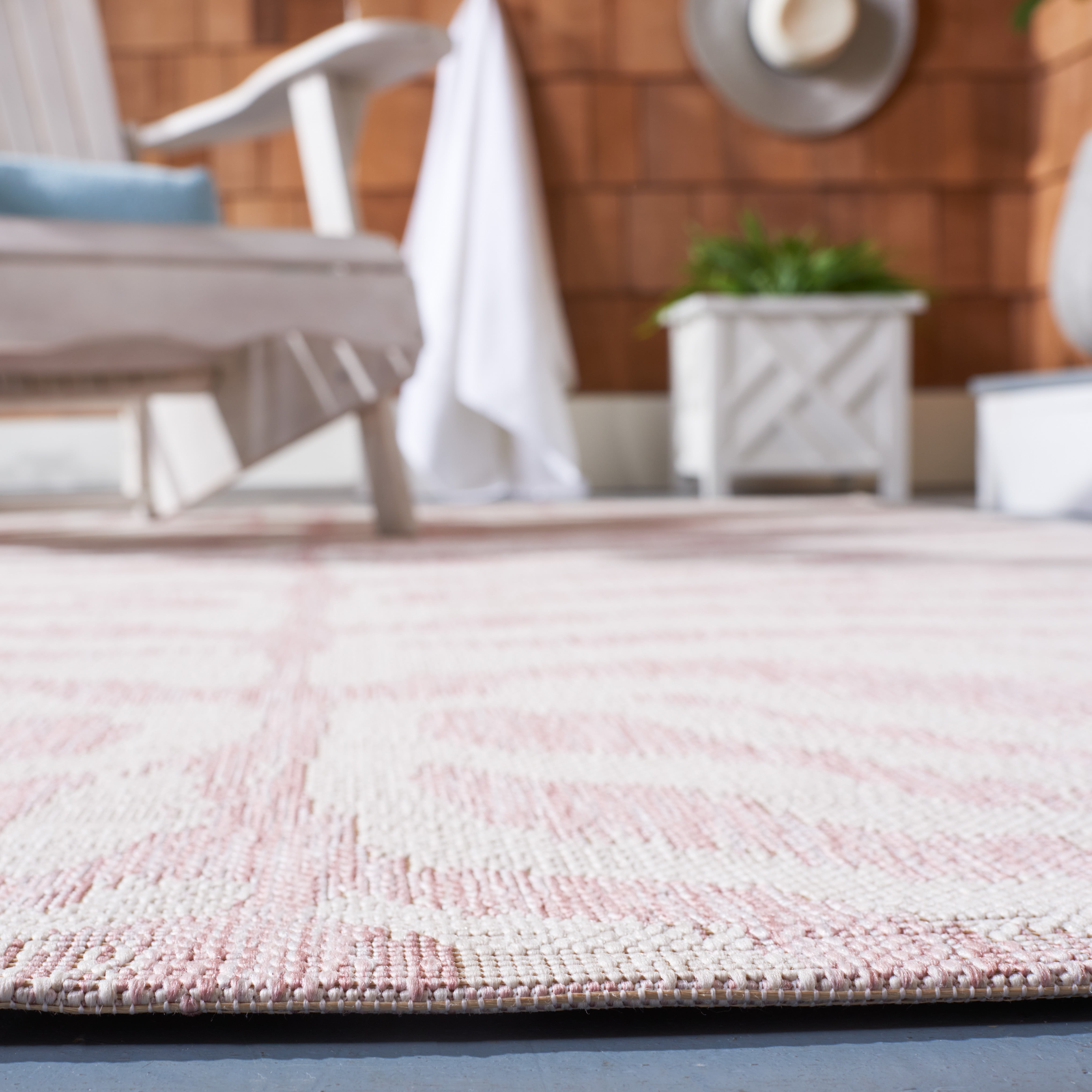 SAFAVIEH Courtyard Gerald Animal Indoor/Outdoor Area Rug, Ivory/Pink, 6'7" x 6'7" Square