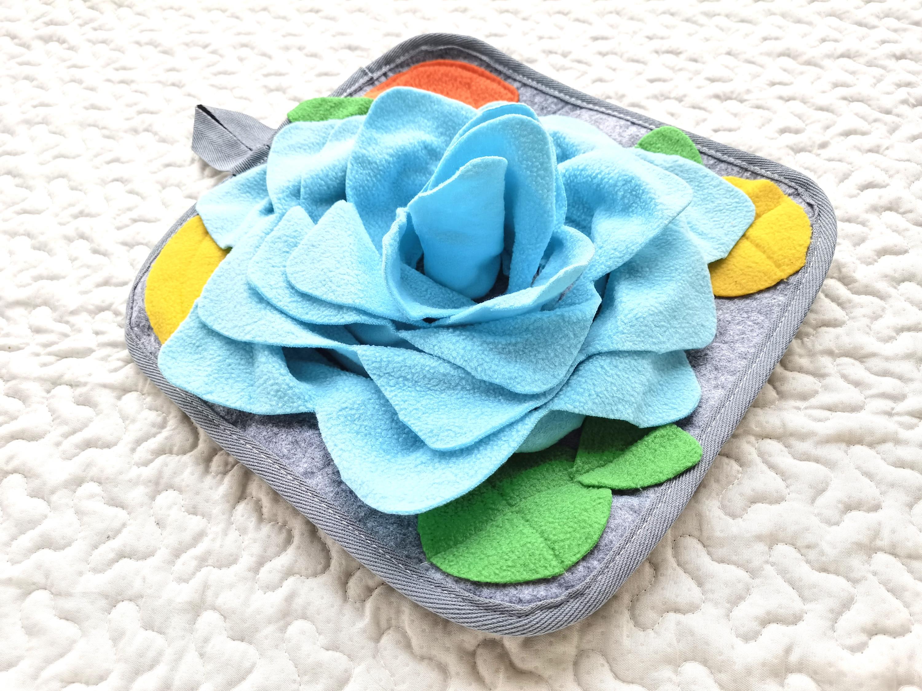 Small Animal Foraging Mat Fleece Snuffle Pad - Interactive Puzzle Toy for Rabbit, Guinea Pig, Rat, Chinchilla, Hamster, Bird