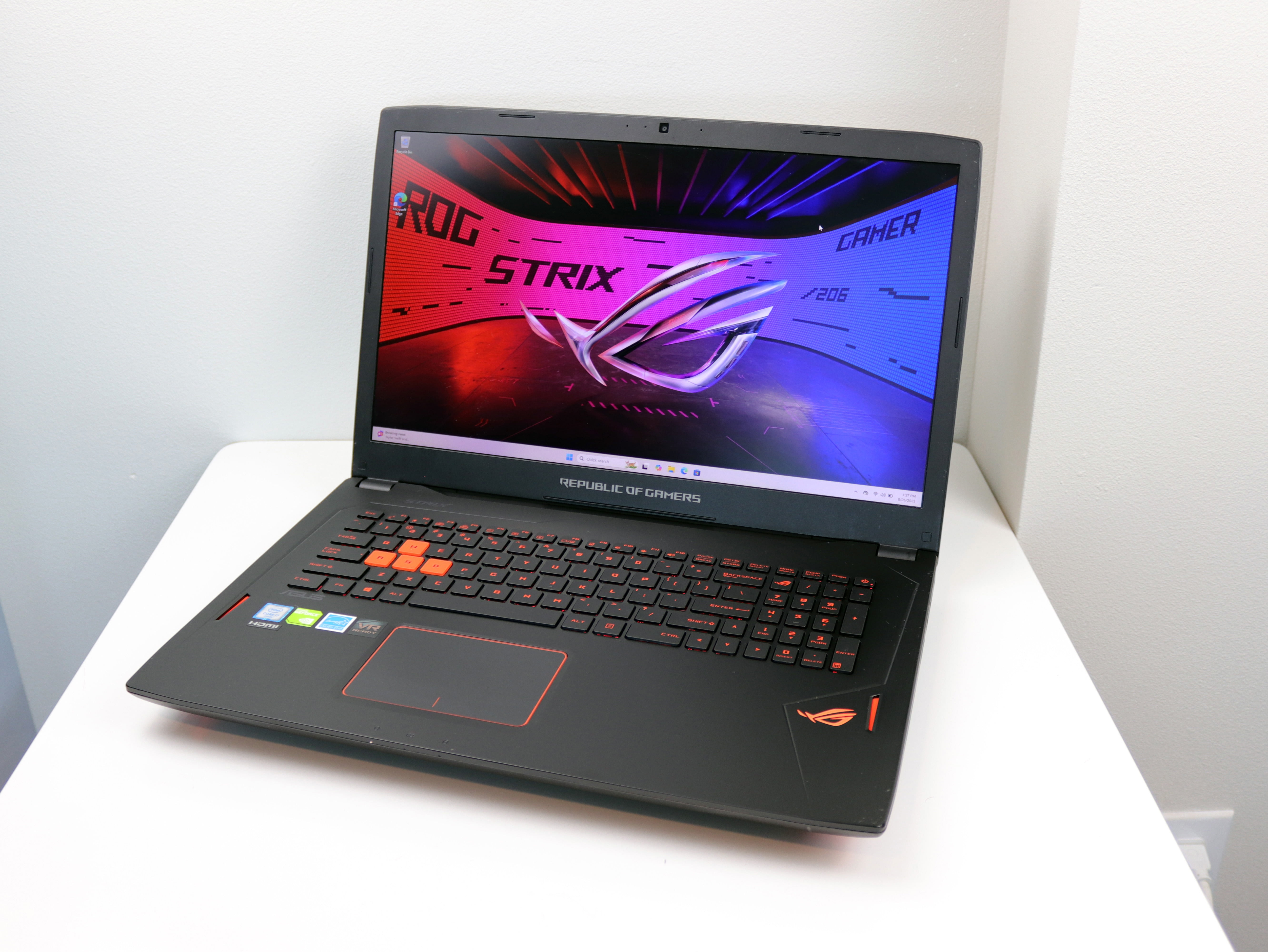 FMV LIFEBOOK AH77/W　Core i7 6700HQ 今までに発表した主な製品（LIFEBOOK AHシリーズ（ハイスペック