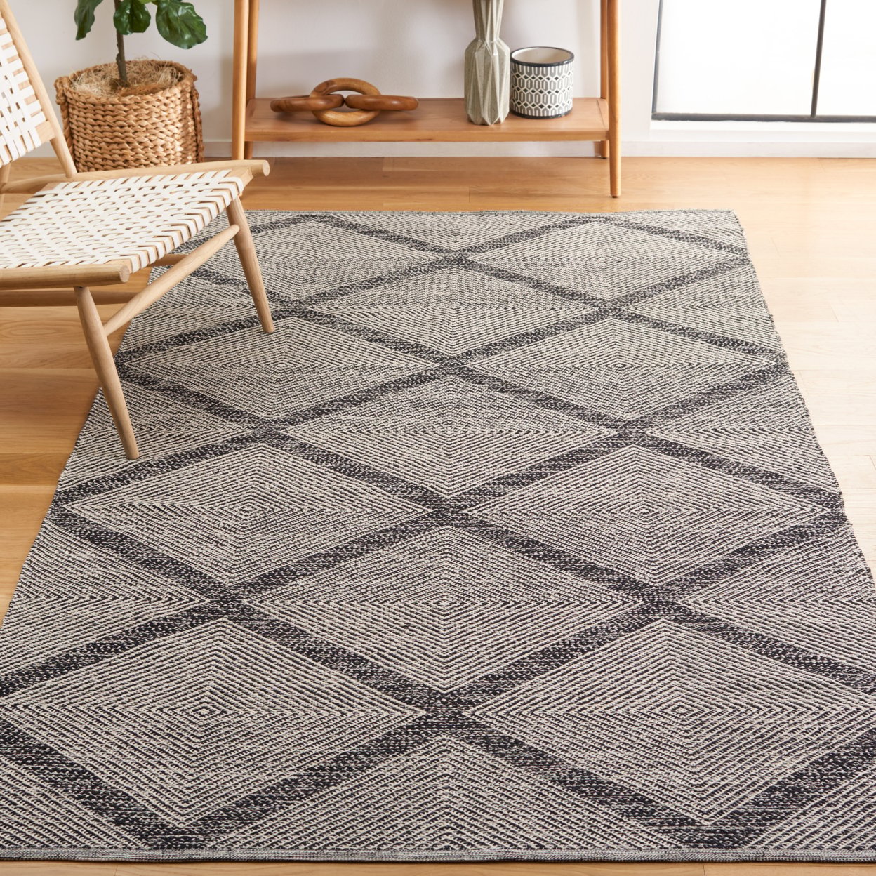 SAFAVIEH Montauk Cian Distressed Cotton Runner Rug, Yellow/Ivory, 2'3" x 9'