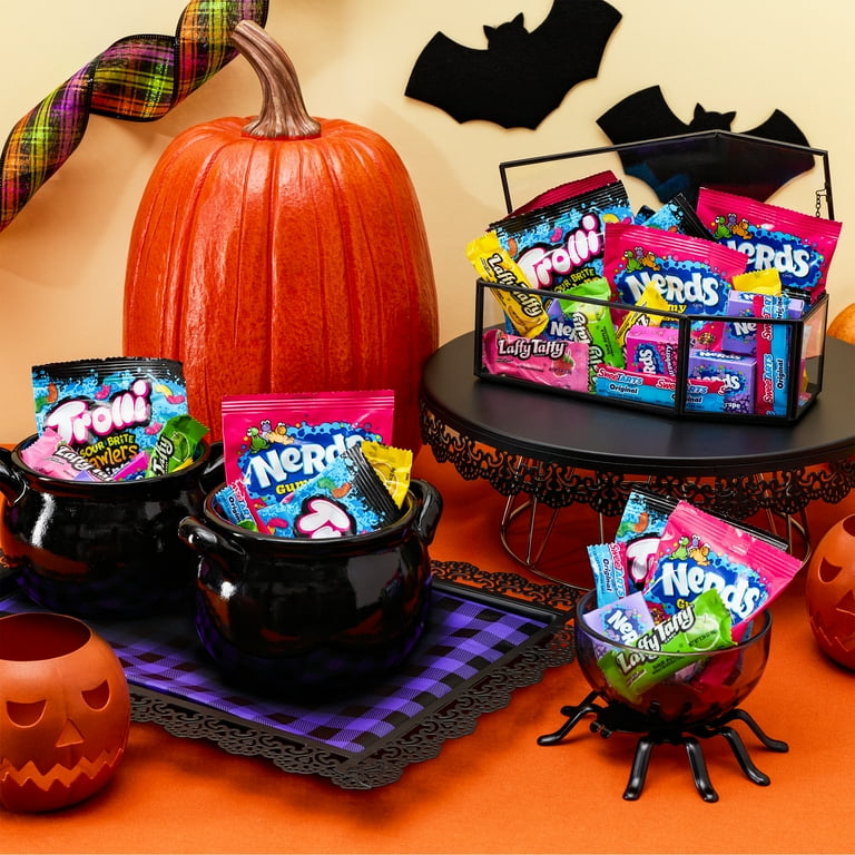 Halloween Core Winners Trick-or-Treat Variety Bag, Nerds Gummy