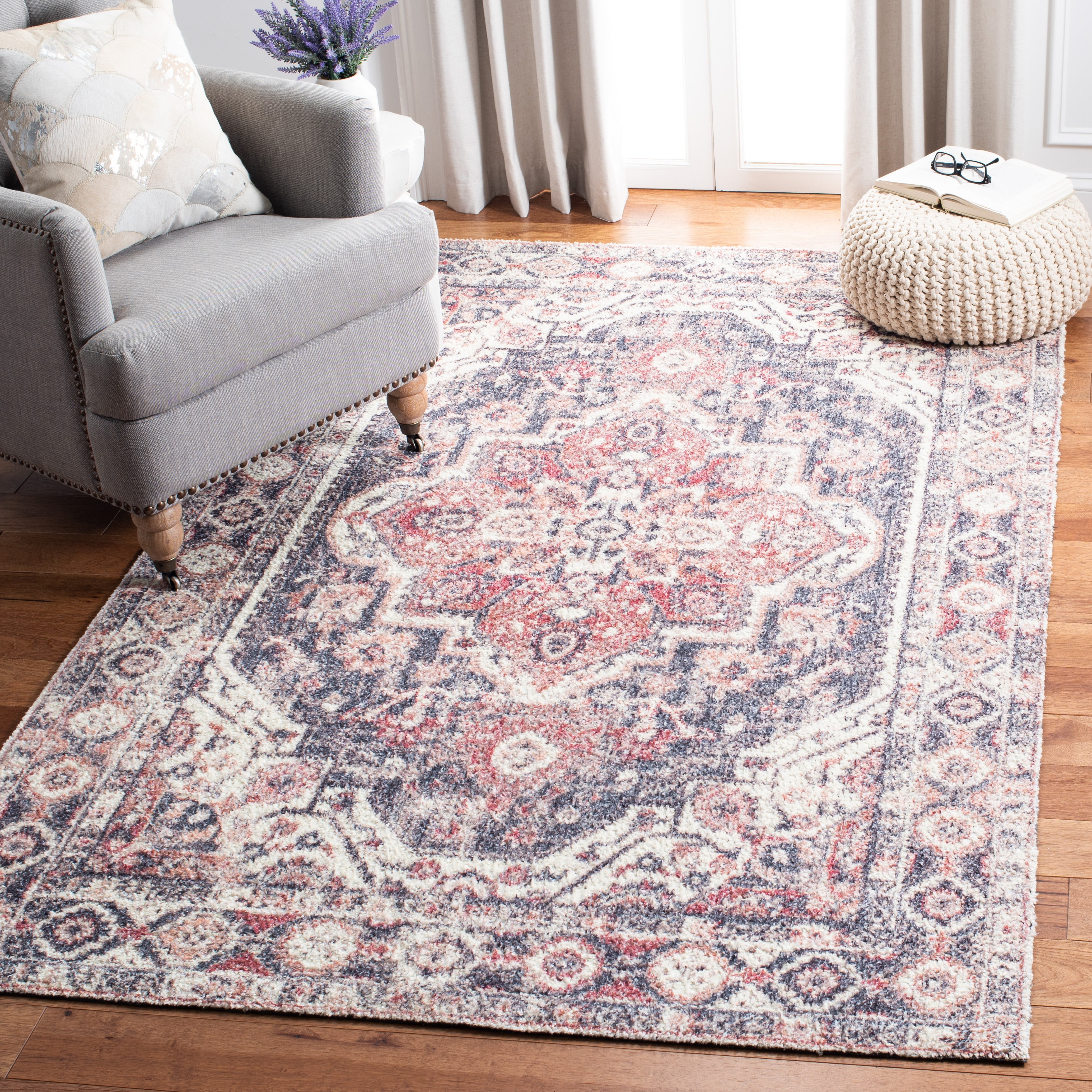 SAFAVIEH Classic Vintage Blake Medallion Area Rug, Red/Blue, 9' x 12'