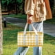 thumbnail image 4 of Bolsa Térmica Aislada, Bolsa de Entrega de Alimentos de Gran Capacidad, Bolsa de Almuerzo con cofre de Hielo para Picnic, Oficina, Camping, 4 of 7