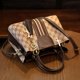 thumbnail image 3 of Bolsos de mujer, nuevos, populares, de moda, versátiles, tipo mensajero, de gran capacidad, con temperamento, para mujer, Guangzhou, 3 of 5