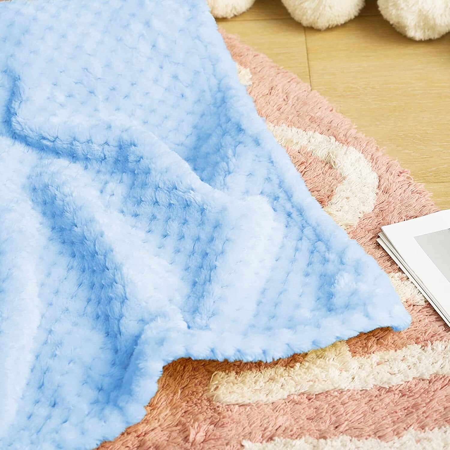 Exclusivo Mezcla Waffle Textured Fleece Blanket, Super Soft and Warm Throw Blanket for Couch, Sofa and Bed (Light Blue, 40"x50")-Cozy, Fuzzy and Lightweight