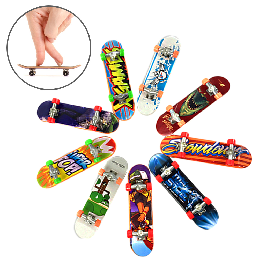 9 Finger Skateboard Fingerboard Skate Board Kids Deck Mini Party Toy Set