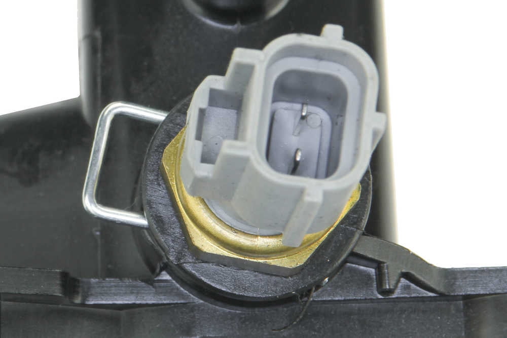 URO Parts LR038758 Engine Coolant Water Outlet