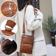 thumbnail image 5 of Bolso de hombro de moda multicapa para mujer, bolso de mano de cuero suave de gran capacidad, bolsa de almacenamiento versátil, 20x18x5cm, negro/marrón, poliuretano, ideal para trabajar, viajar, 5 of 7