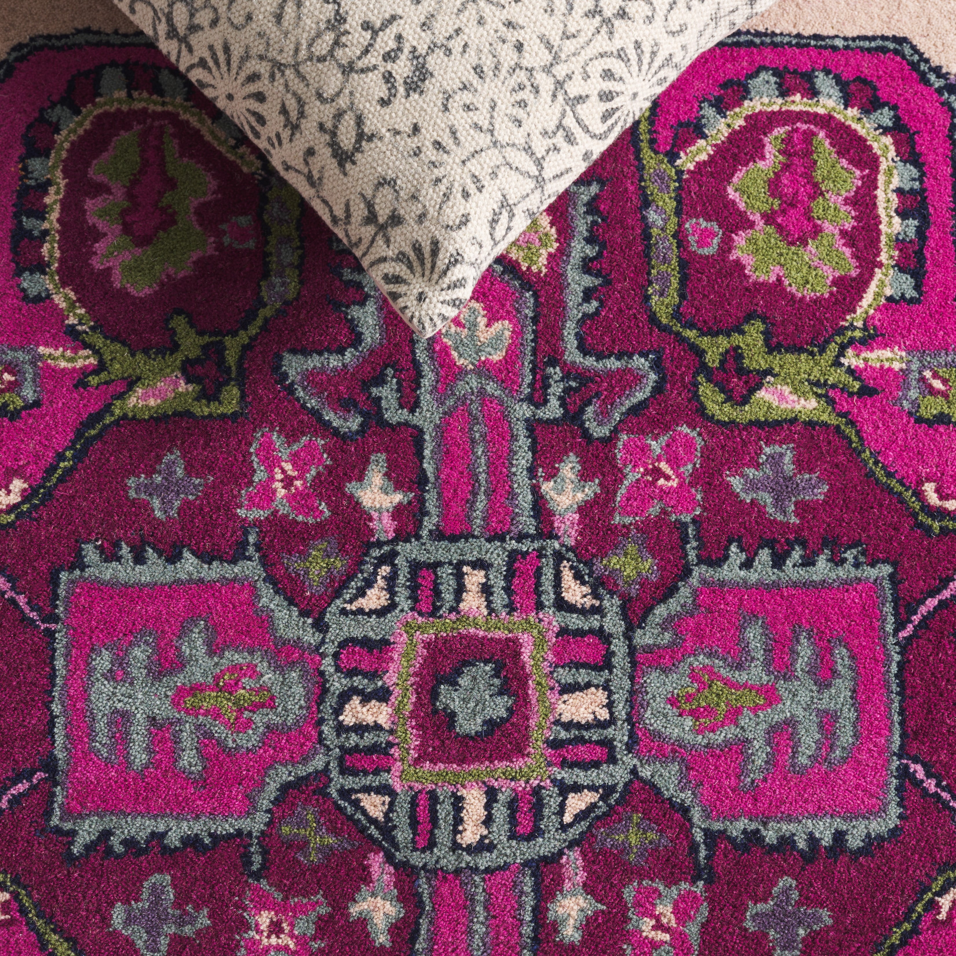 SAFAVIEH Bellagio Charlton Oriental Wool Area Rug, Ivory/Pink, 10' x 14'