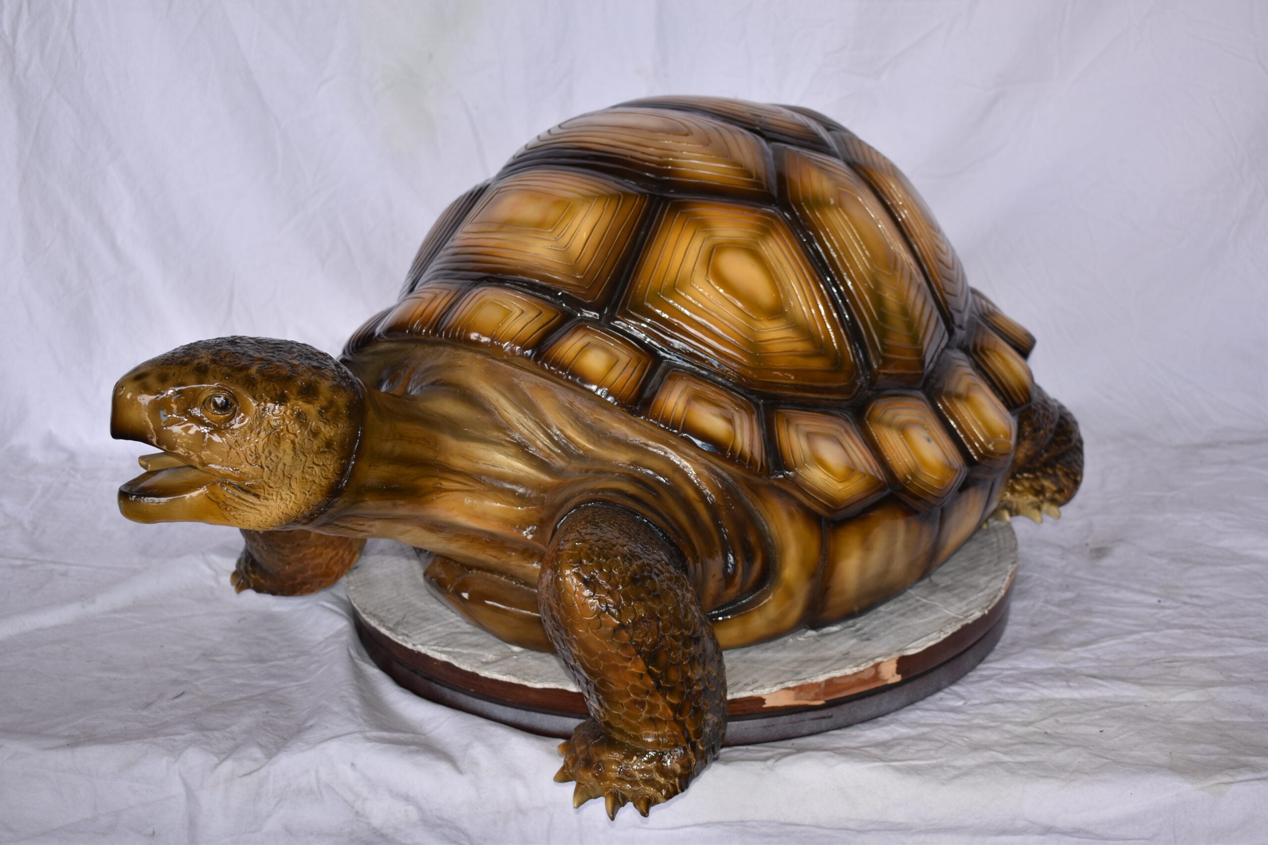 Nifao Giant Tortoise Turtle Outdoor Fountain Statue, Bronze Garden Water Feature Sculpture with Light Brown Finish for Patio & Yard – Garden Outdoor Decor Sculpture, 24"L x 38"W x 16"H