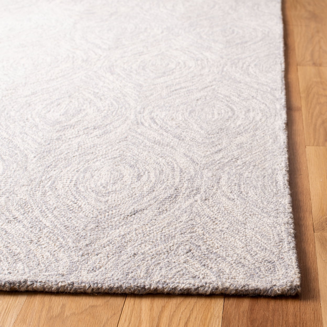 SAFAVIEH Micro-Loop Catrine Abstract Ogee Wool Area Rug, Silver/Ivory, 4' x 6'