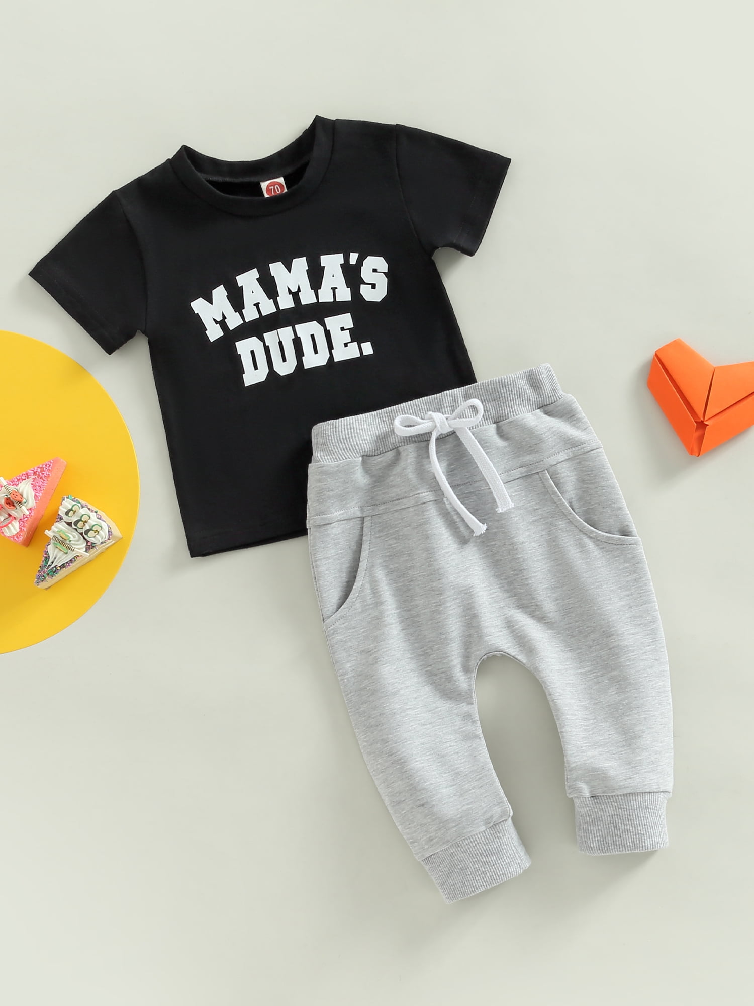 2pcs Kid Boy Letter Painting Print Short-sleeve Tee and Elasticized Colorblock Pants Set