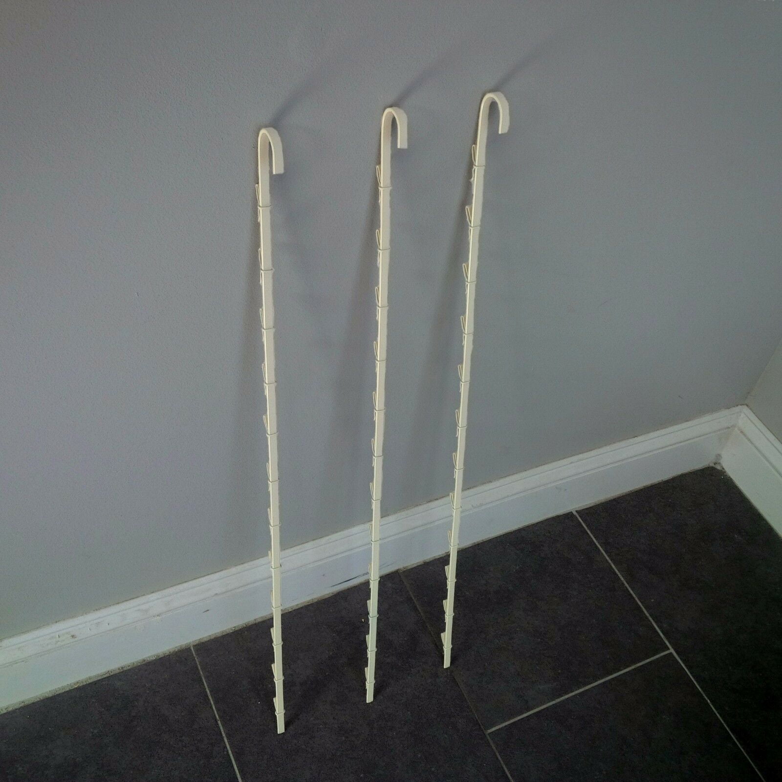 Hanging Potato Chip Rack With 12 Clips Espresso Metal 31" L Newest and