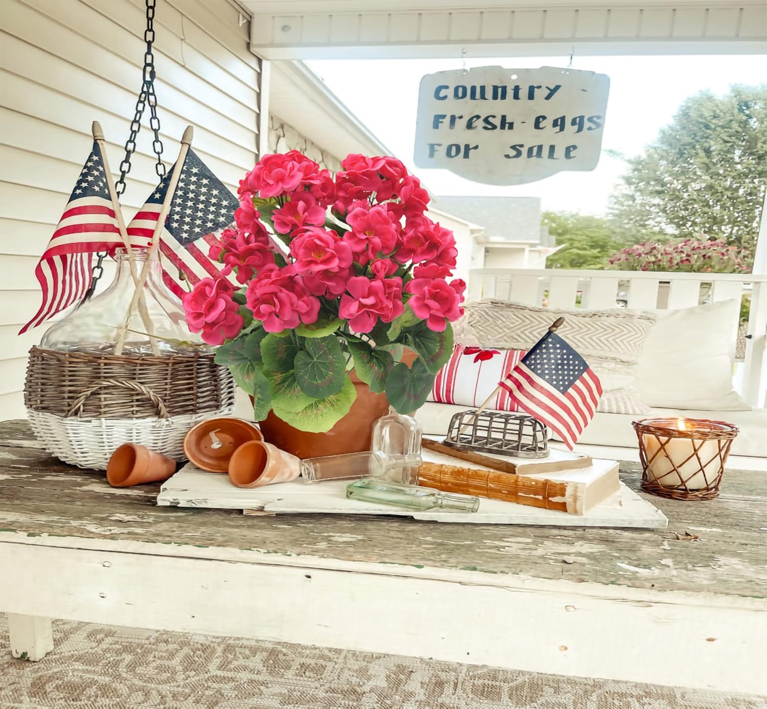 2pcsArtificial Geraniums Silk Flowers Outdoor Artificial Red Geranium Bush Faux Flowers Red Geraniums for Floral Home Decor Indoor Garden Patio Grave Cemetary Vase Table Centerpiece