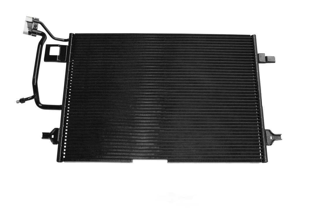 VEMO V15-62-1025 Condenser, air conditioning