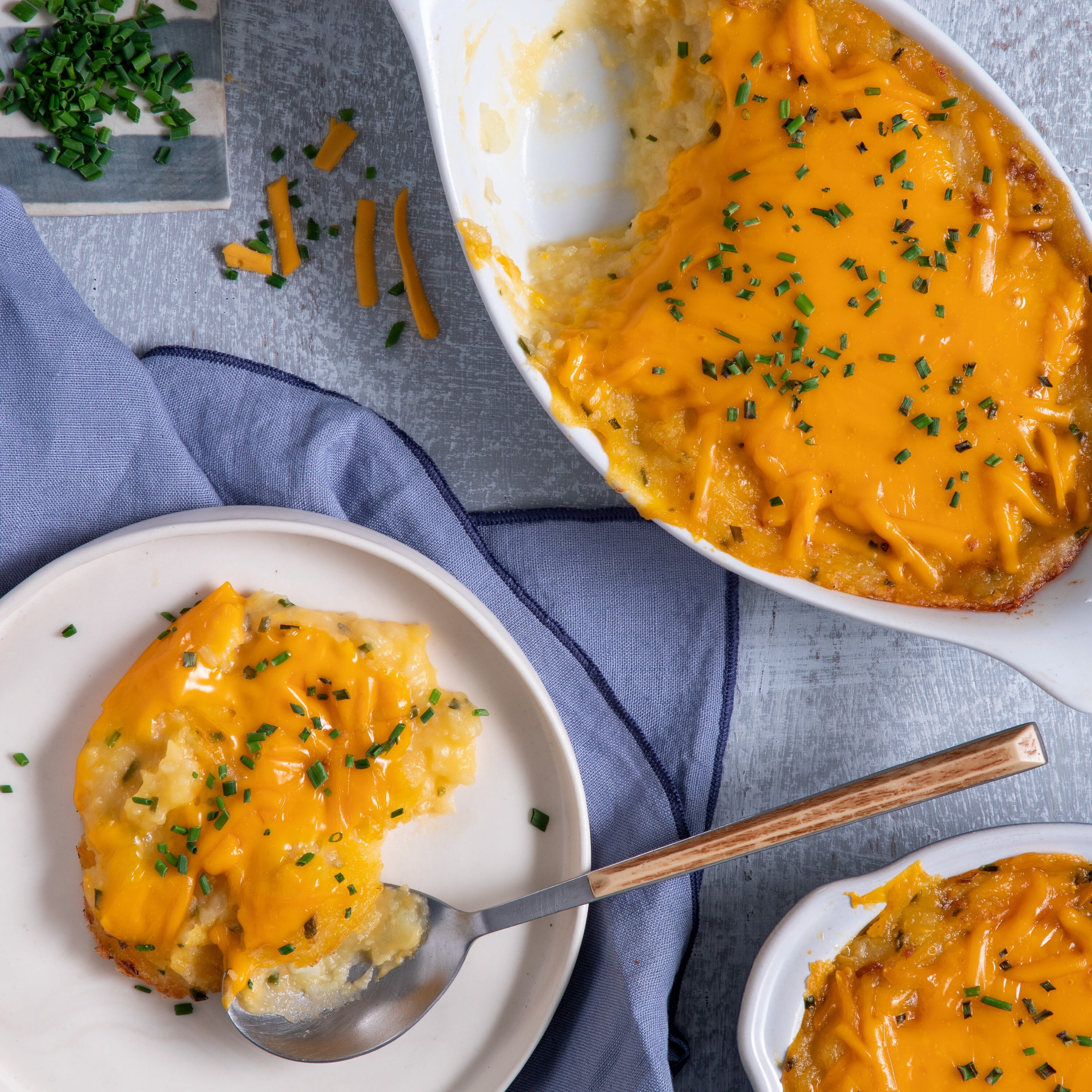 Violife Just like Cream Cheese - with Chives, Dairy-Free Vegan, 7.05 oz Tub (Refrigerated)