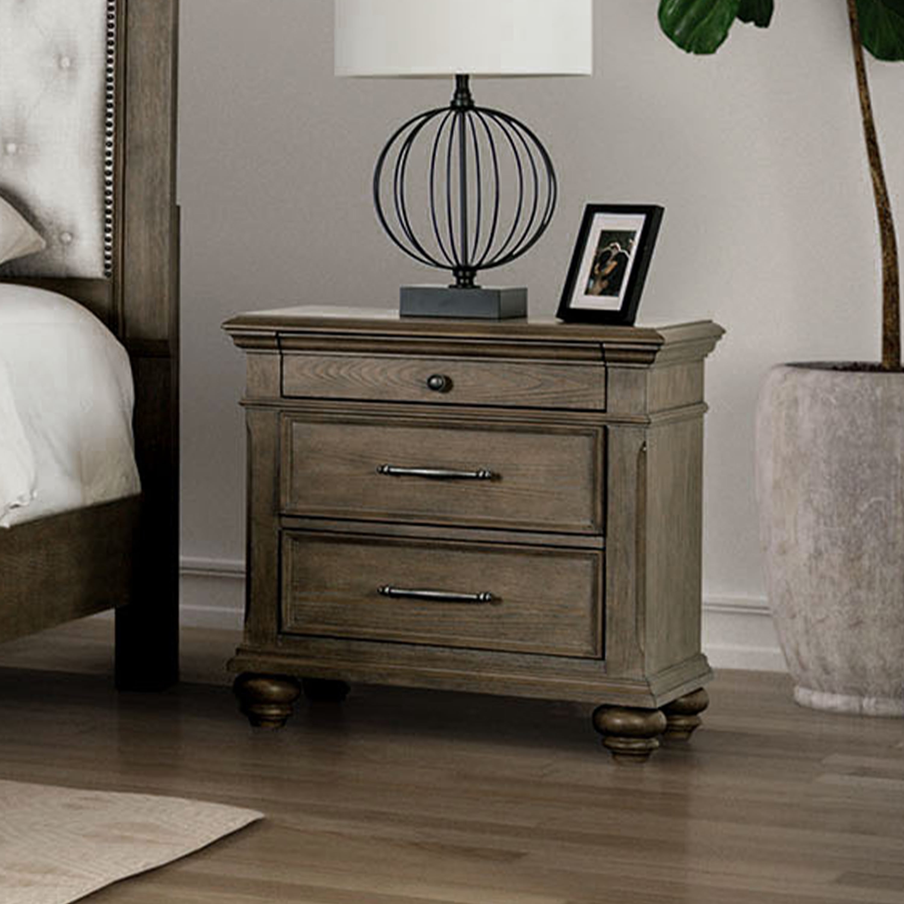 Furniture of America Ulyne Traditional 3-Drawer Adult Nightstand, Aged Oak