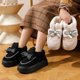 thumbnail image 4 of Zapatillas de algodón de tacón alto y suela gruesa para el hogar de las mujeres Zapatillas de conejo lindas de estilo coreano de invierno más terciopelo para mantener el calor y antideslizantes para a, 4 of 5