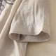 thumbnail image 5 of 3/4 Manga Casual Tops para las Mujeres en V-Cuello Bordado Blusa Suelta Verano Suave, Mujeres 3/4 Manga Tops, 5 of 6