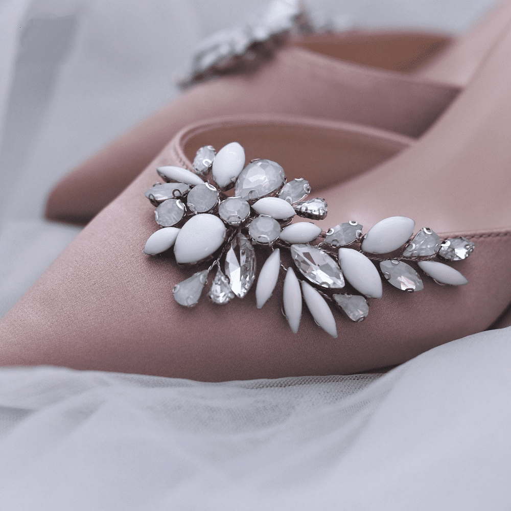ULAPAN 2 Pcs Rhinestone Shoe Clips for Pumps Wedding, Bridal Shoe Buckles  Clips for Women and Girl(Silver)