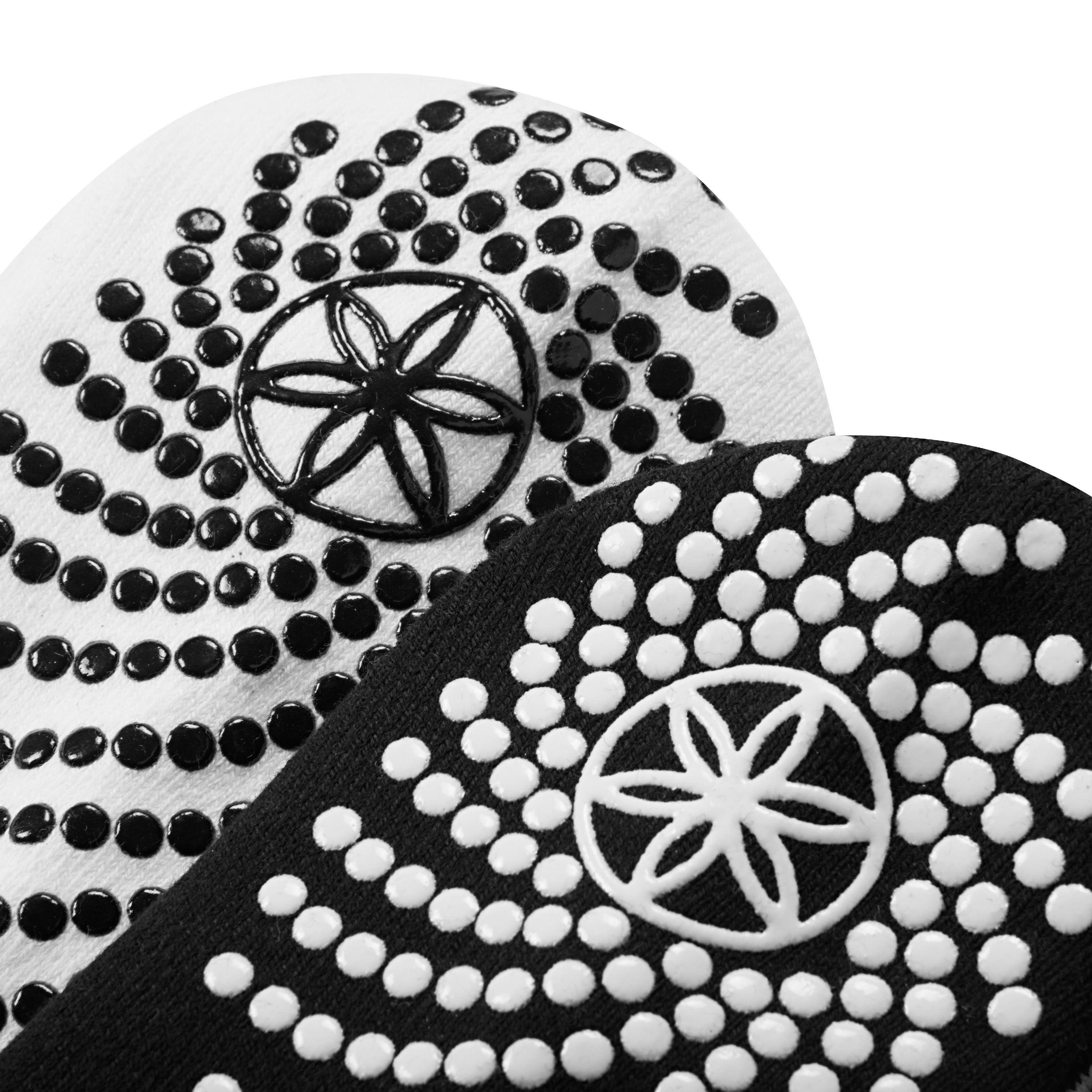 Gaiam Grippy Crew Socks 2pack, Black/White, One size fits most, Unisex