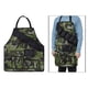 thumbnail image 3 of Delantal de barbacoa novedoso para chefs con 6 bolsillos, portabotellas y divertidos utensilios de cocina unisex. Verde camuflaje, 3 of 6